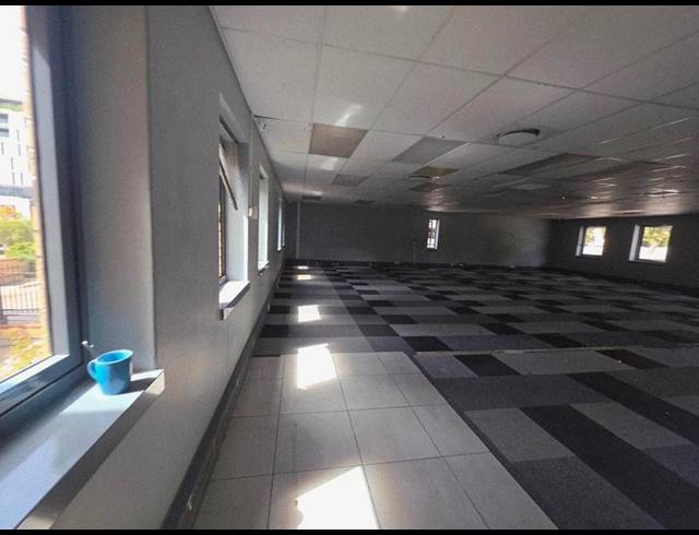 BUSINESS PROPERTY TO RENT IN MENLYN